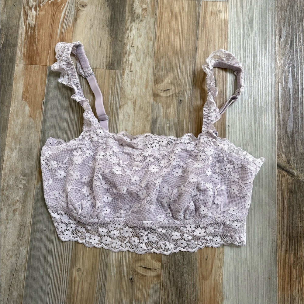 Colsie Lace Bandeau in Light Purple